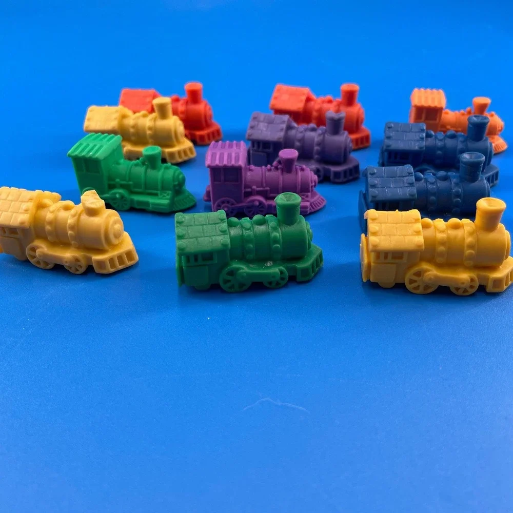 Mixed Lot Tonka Chucky Friends Vehicles & Plastic Rainbow Counters Manipulatives